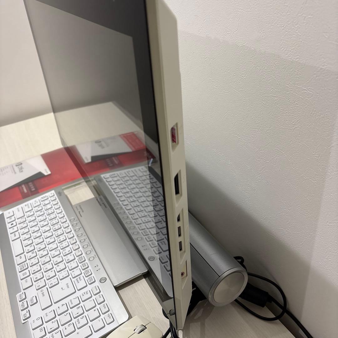 富士通　パソコン　ESPRIMO　FH78/LD FMVF78LDWYジャンク品