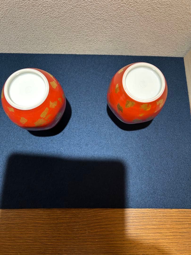 松谷窯　赤地金箔散 徳利貳客