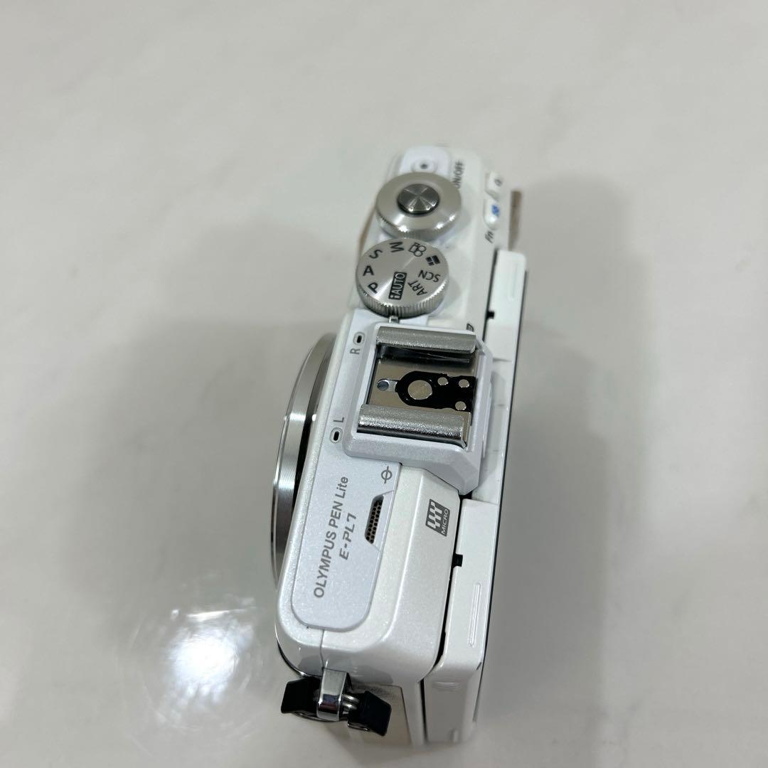 OLYMPUS PEN ホワイト ミラーレス　一眼　オリンパス　ジャンク