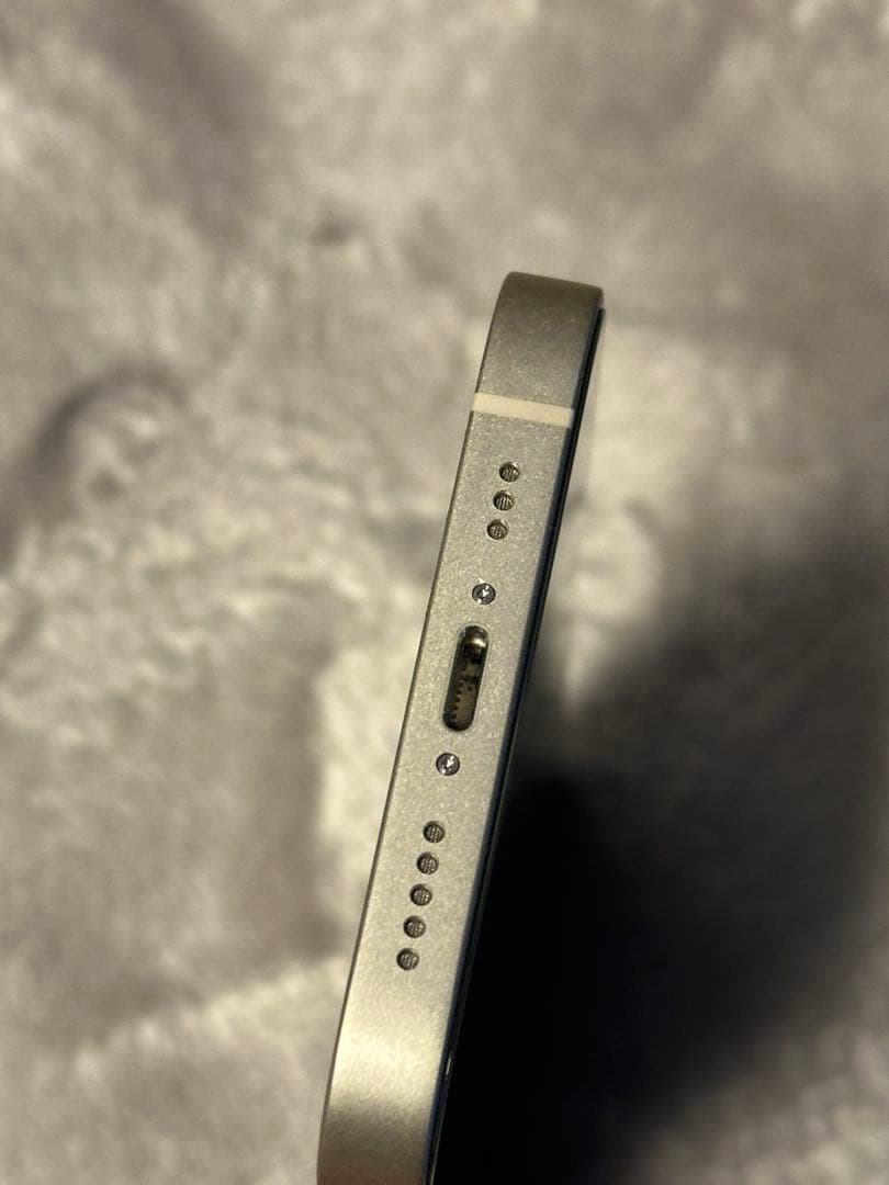 中古iPhone13 128GB スターライト SIMフリー