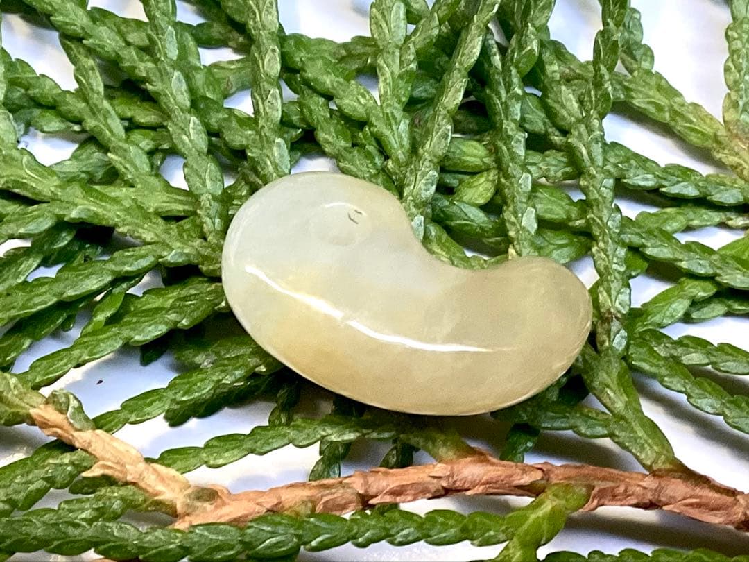 ✳一番数少ない【黄色】　半額以下の9800円　鑑別書無しの安価卸し‼️　本物保証‼️