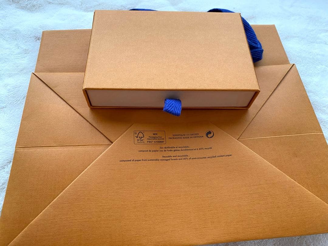 新品未使用LOUIS VUITTONバレッタアクセソワールシュブ2DM00403