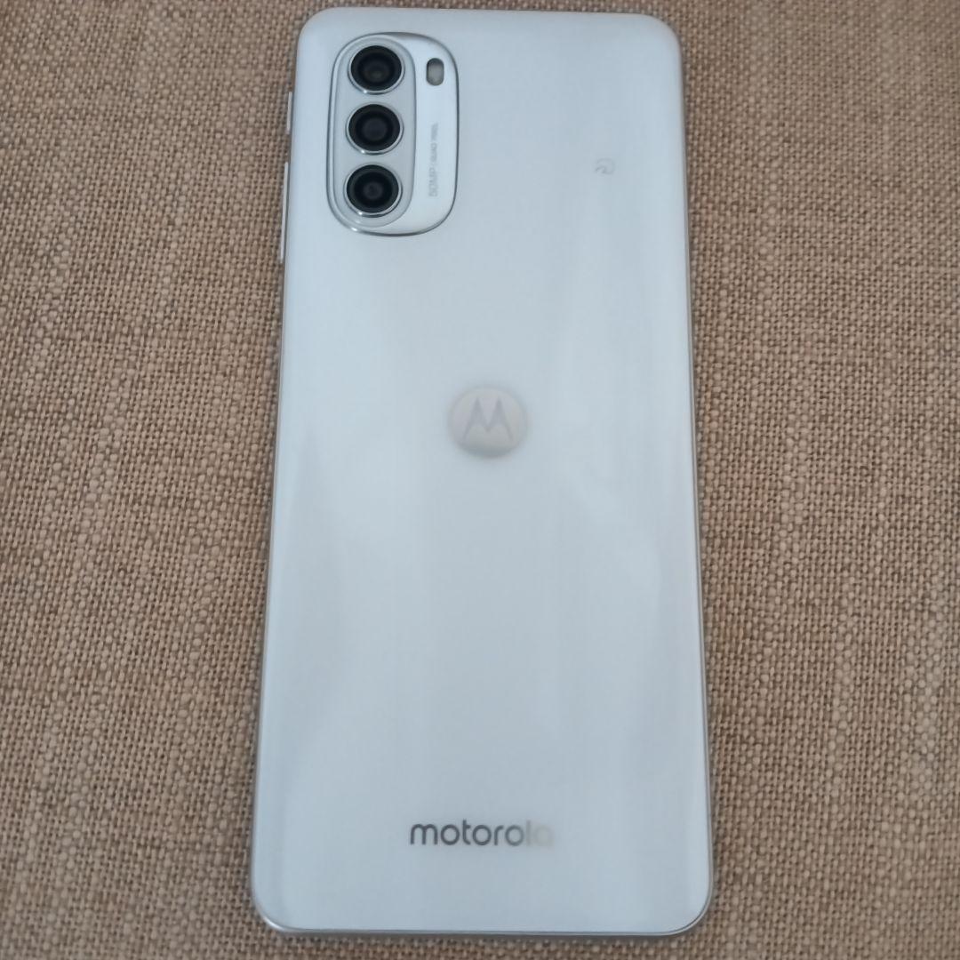 美品シムフリーmotorolaモトローラ ホワイト moto g52j 5G
