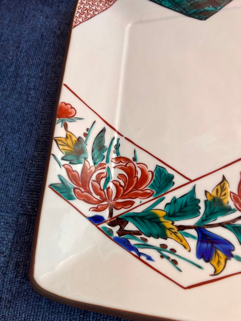 966 九谷焼　做古九谷手　折紙牡丹絵　大皿　角福　時代物　30cm 未使用