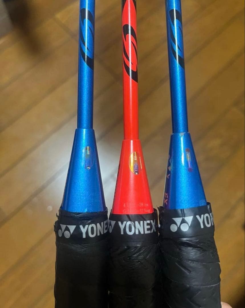 1本　4ug5 アストロクス77 ヨネックス バドミントンラケット