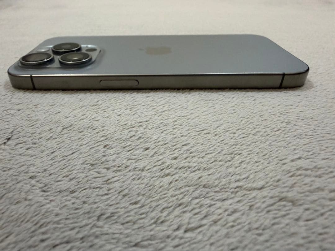 Apple iPhone 15 Pro ナチュラルチタニウム 256GB