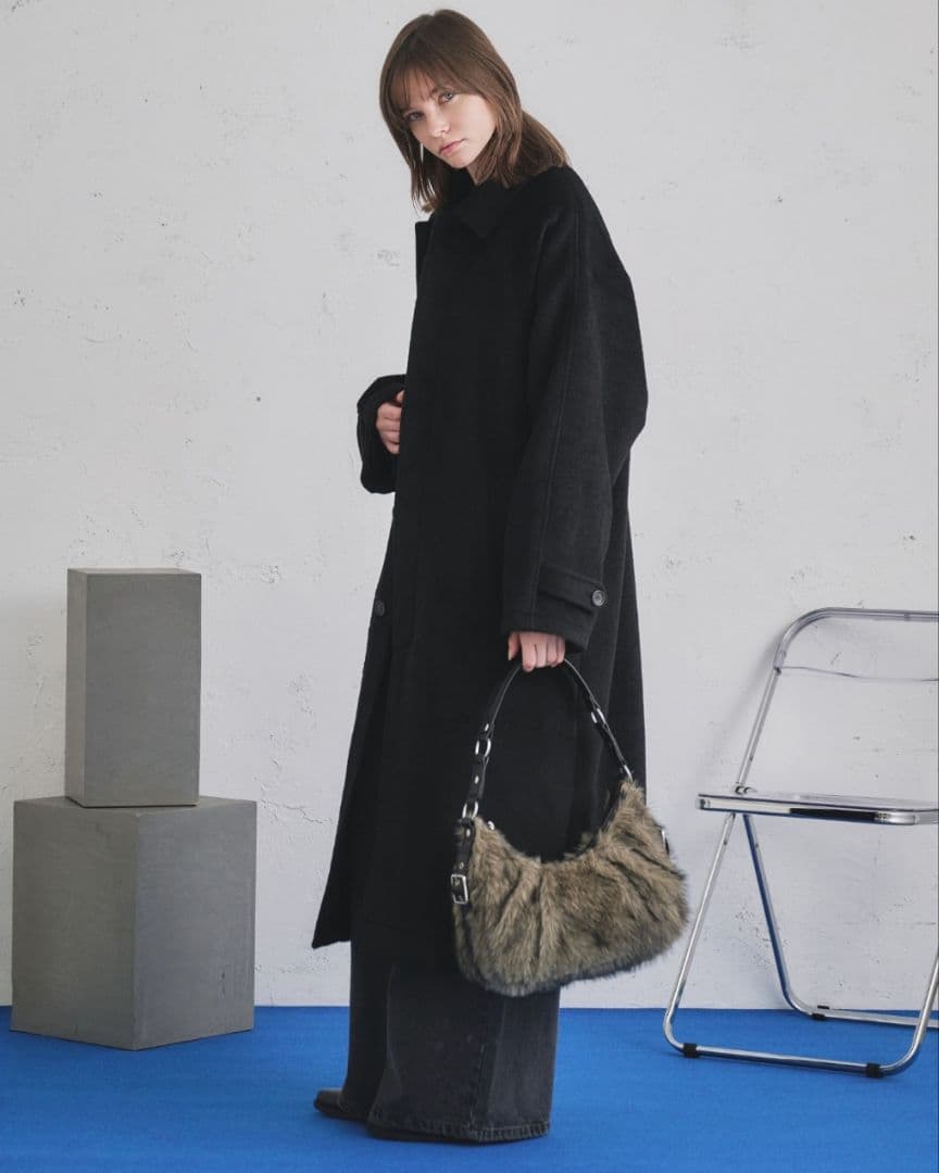 バッグ SIDE DESIGN TUCK HALF MOON BAG