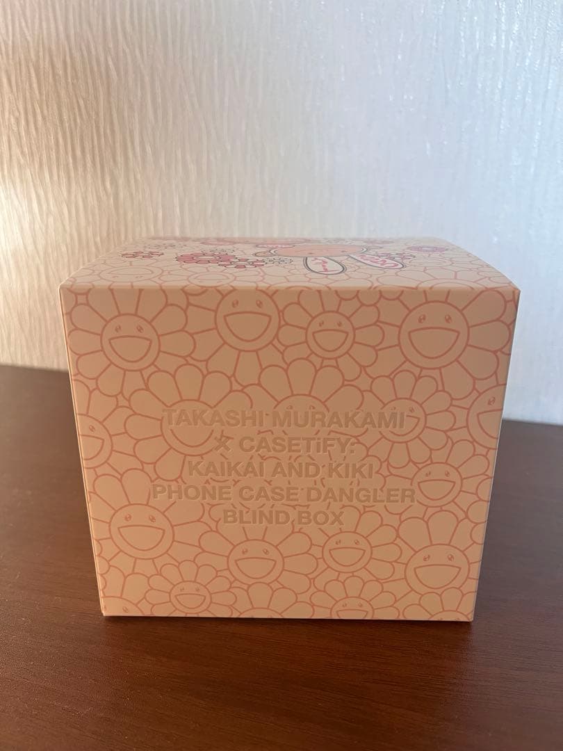 Takashi Murakami 　フィギュア　村上隆　CASETiFY 限定