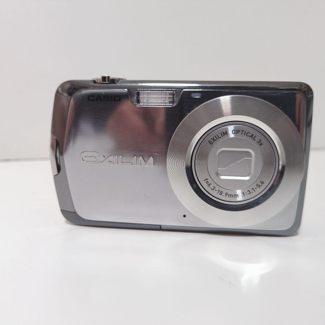 CASIO EXILIM EX-Z1 コンパクトデジタルカメラ シルバー