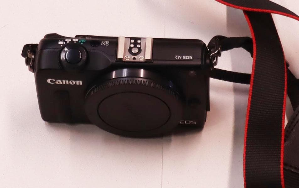 キャノン Canon EOS M2 ブラック ボディ
