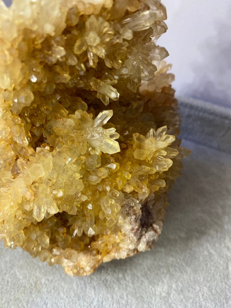 T1014スパングル★特価★シトリンクォーツ　キラキラ原石大きめクラスター