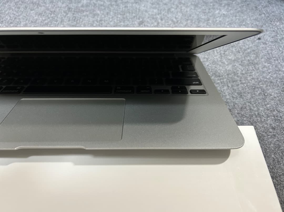 MacBook Air 2015 i5 8Gb 512Gb 11インチ USキー