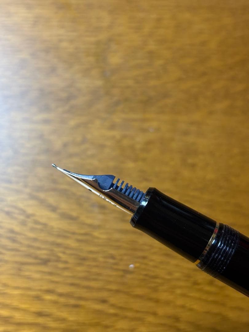 パイロットカスタム743FAフォルカン