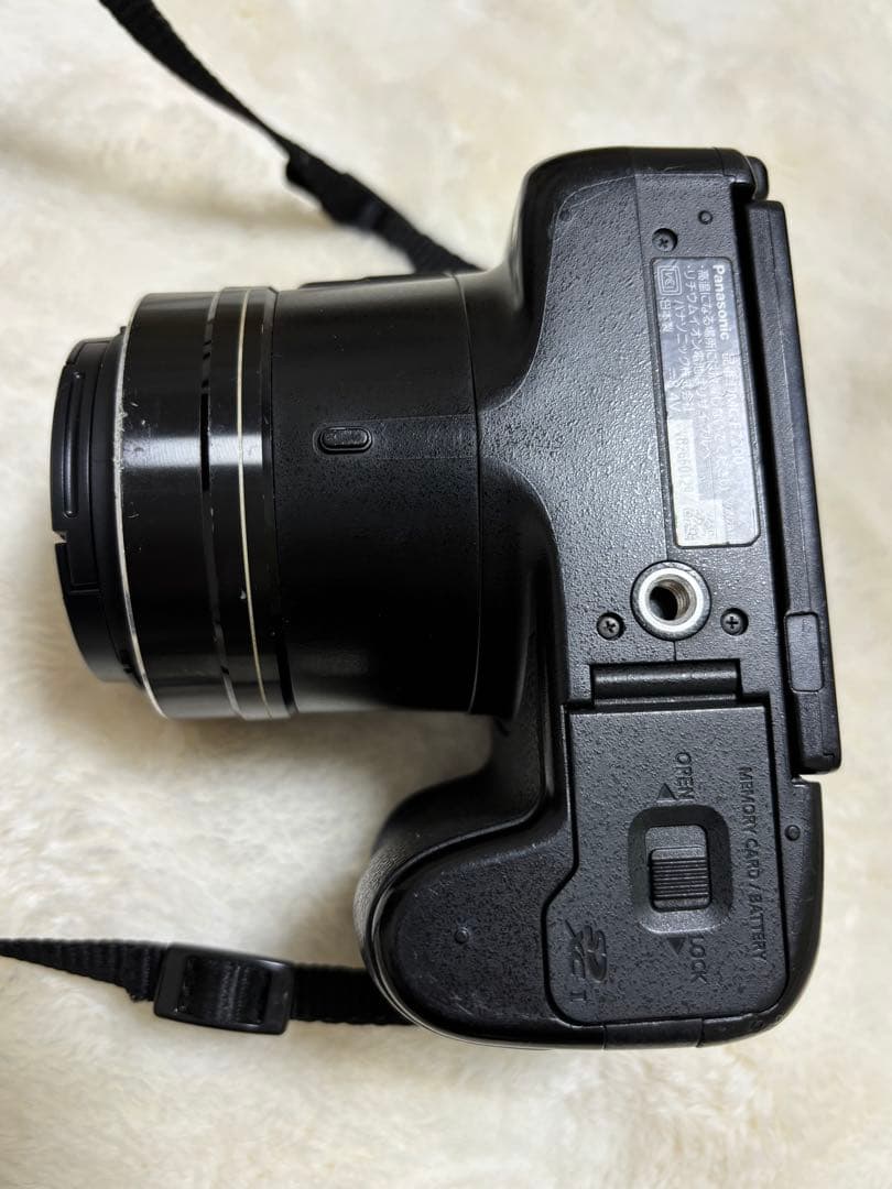 Panasonicコンパクトデジタルカメラ DMC-FZ200