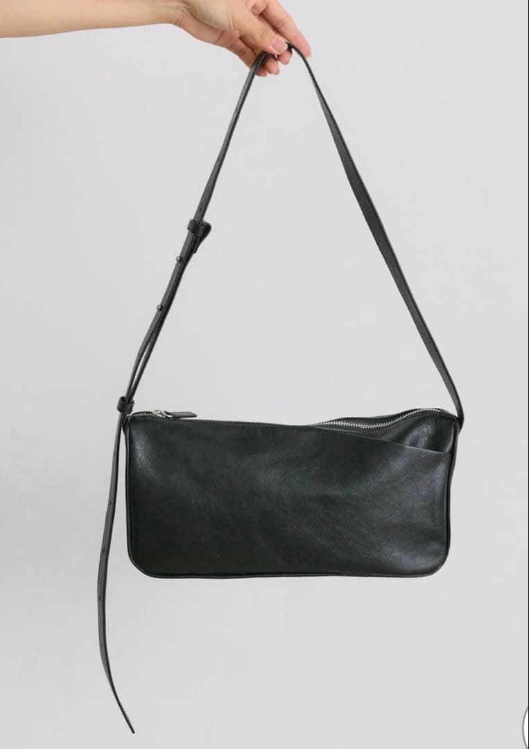 ear PAPILLONNERミニスワローマチショルダーバック 本革レザー