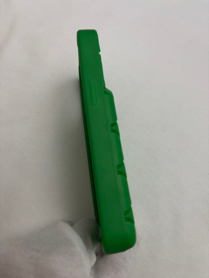 ボッテガヴェネタ　13proケース