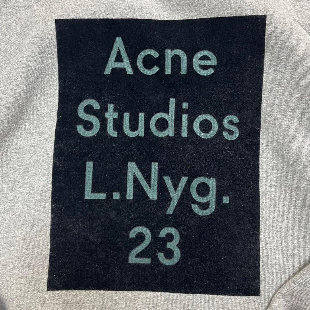 5221【超人気モデル】アクネストゥディオズ☆ビッグロゴ入りスウェット 定番色