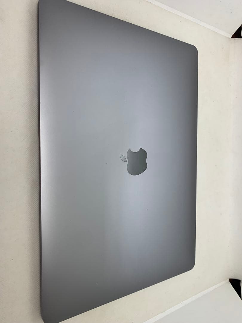 MacBook Air 2020 M1 8GB SSD 256GB tおおまけ