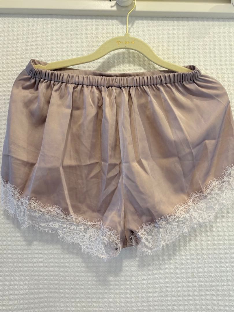 トップス ROSIER by Herlipto LACE CAMISOLE SET