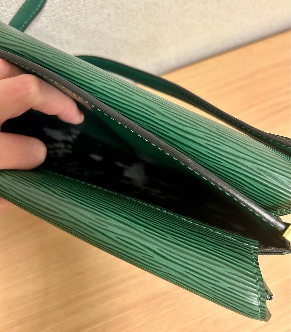 ひ*こ様 ルイヴィトン ショルダーバッグ エピ グルネル ヴィトン