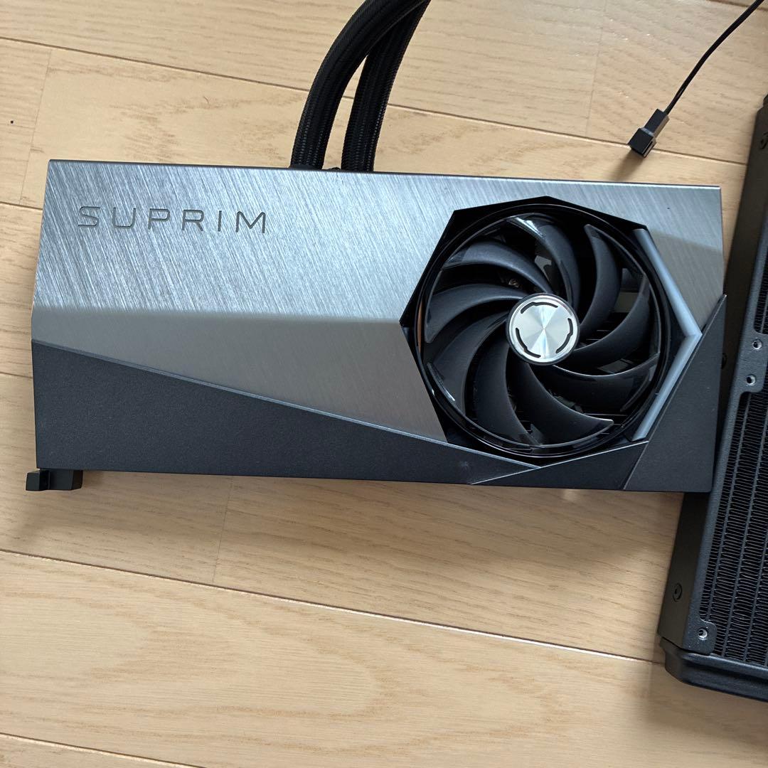 MSI RTX 4090 ヒートシンク　ファン　バックプレート　LED 水冷