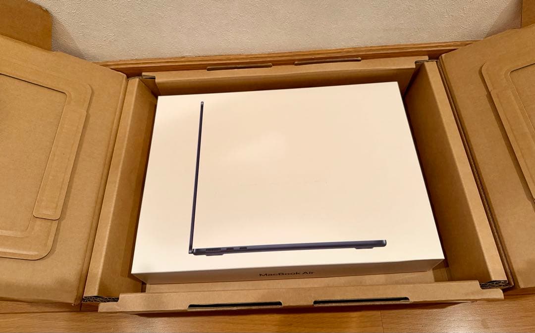 MacBook Air M2 13.6インチ ミッドナイト