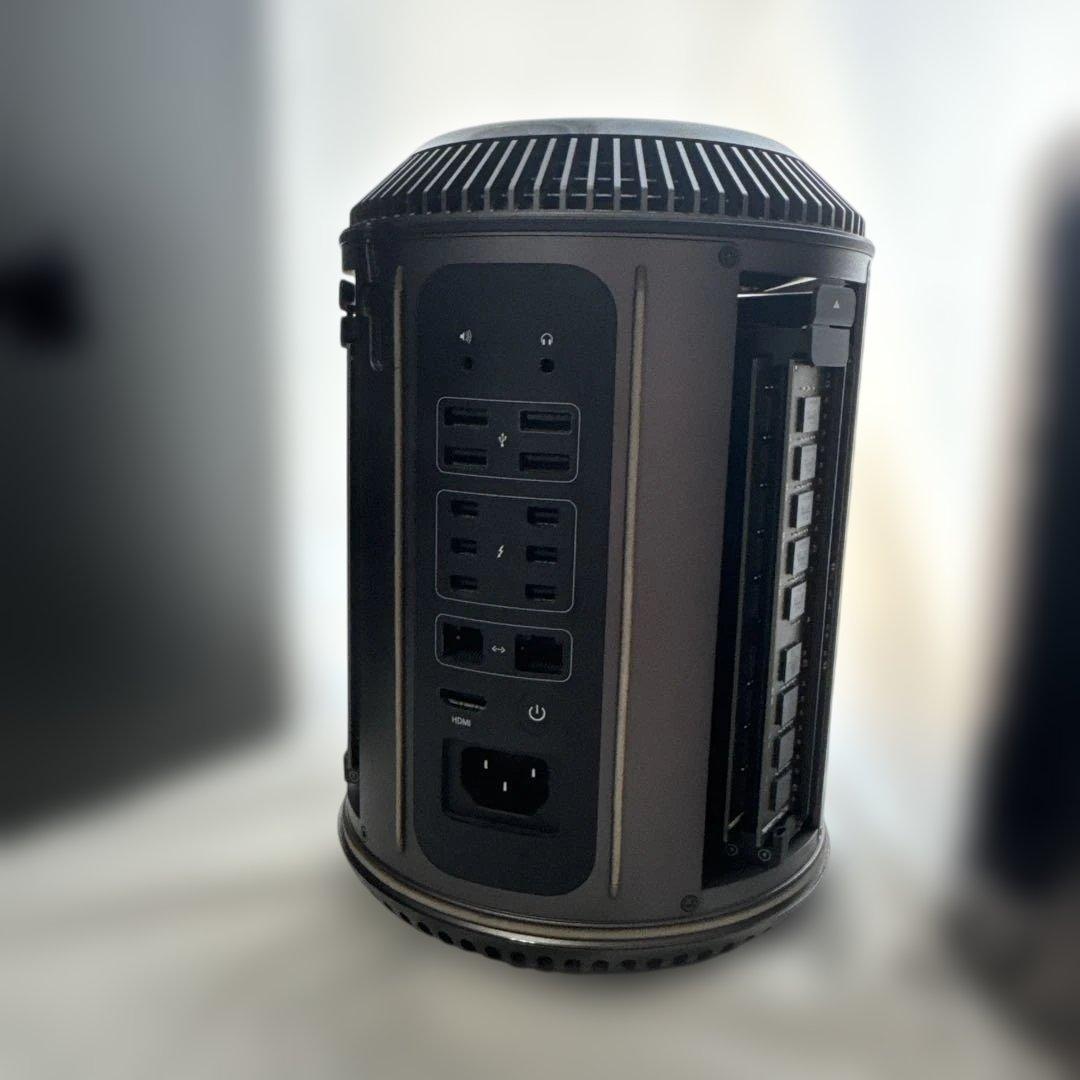 MacPro2013 / 4コア / 32GB / 500GB/ D300