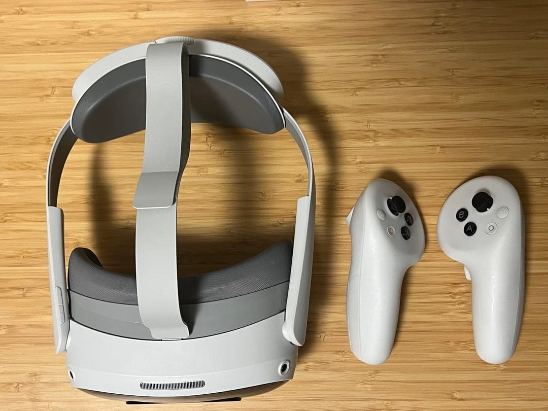 PICO 4 Ultra VRヘッドセット