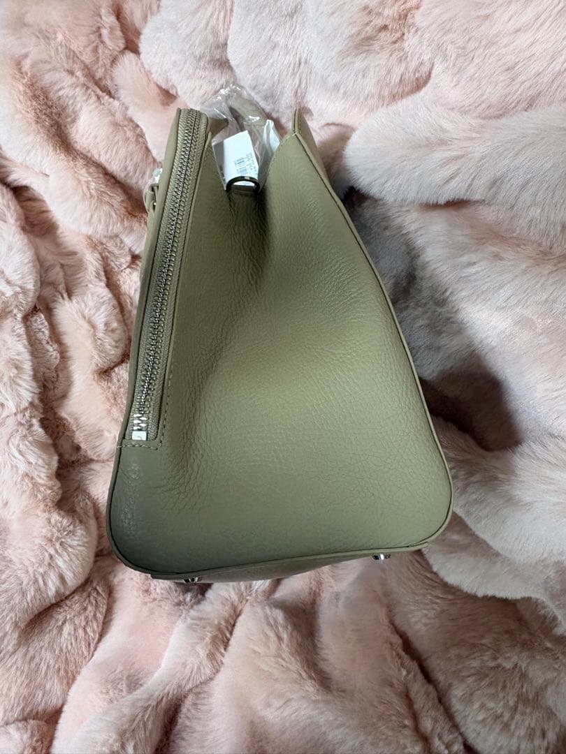 アニエスベー agnes b. ハンドバック　カーフレザー　ベージュ