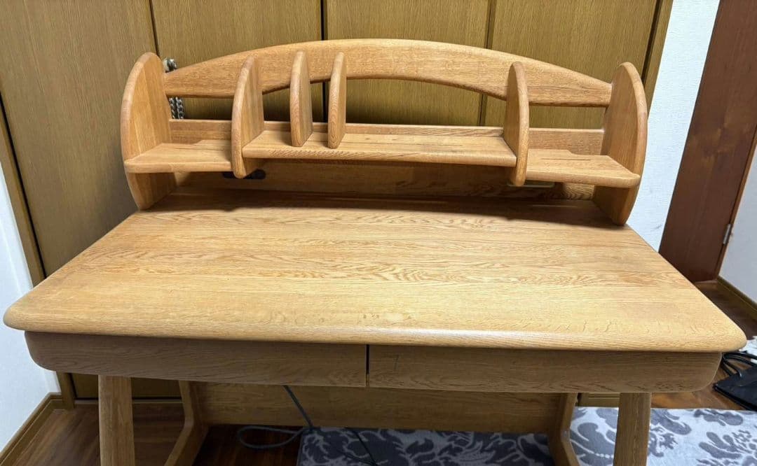 マルニ3点　①学習デスク　❷ブックスタンド　③移動式デスクワゴン　自然塗料アウロ