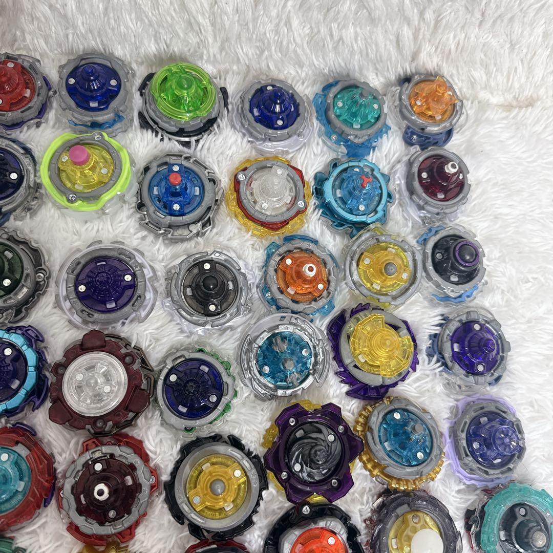 ベイブレードバースト 計135点 引退品 まとめ DB DU 付属パーツ有