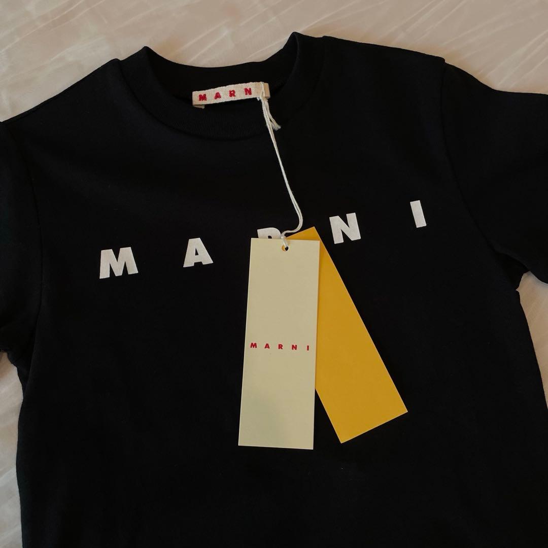 【新品未使用】MARNI ブラック Tシャツ ロゴプリント　サイズ4