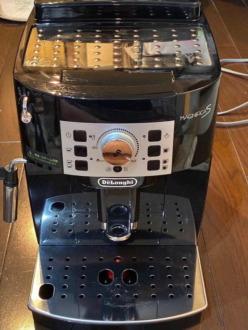デロンギ マグニフィカS ECAM22112B 全自動コーヒーマシン