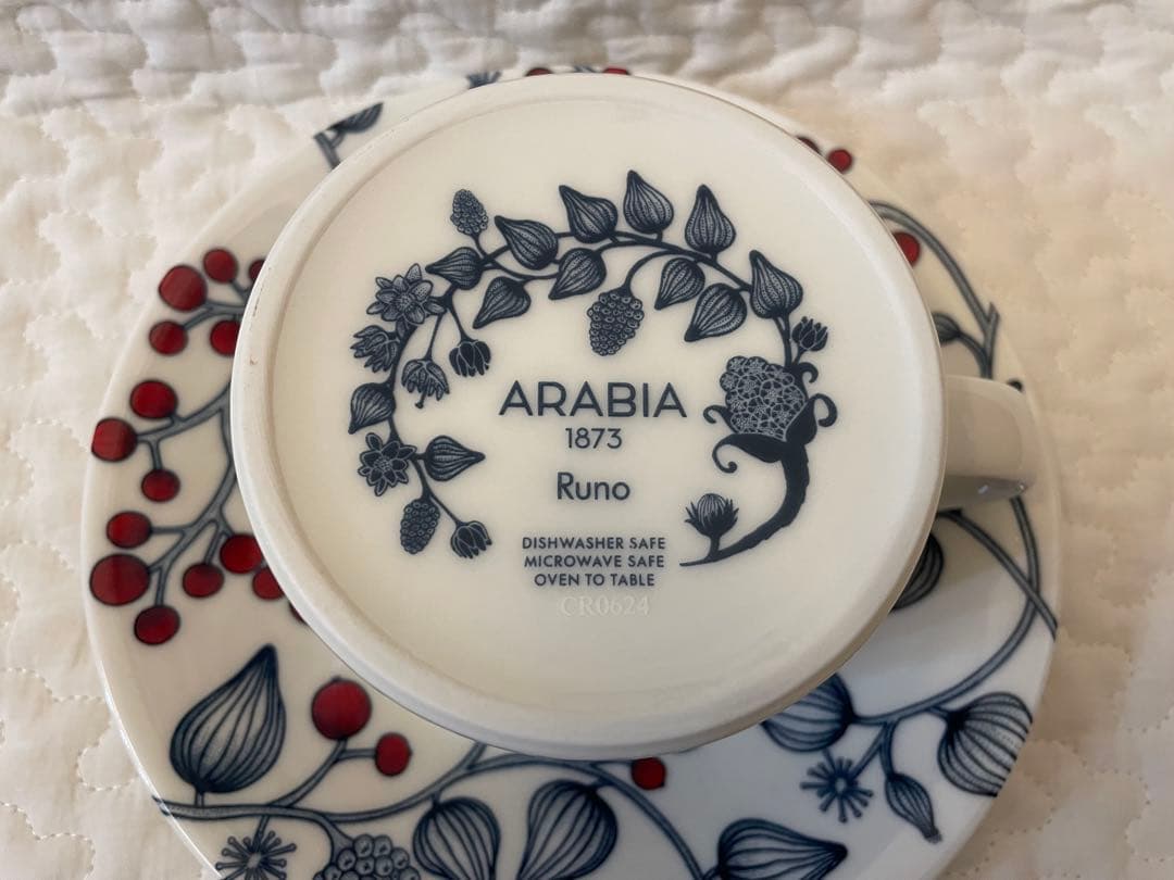 〈新品〉ARABIA Runo カップ&ソーサーセット