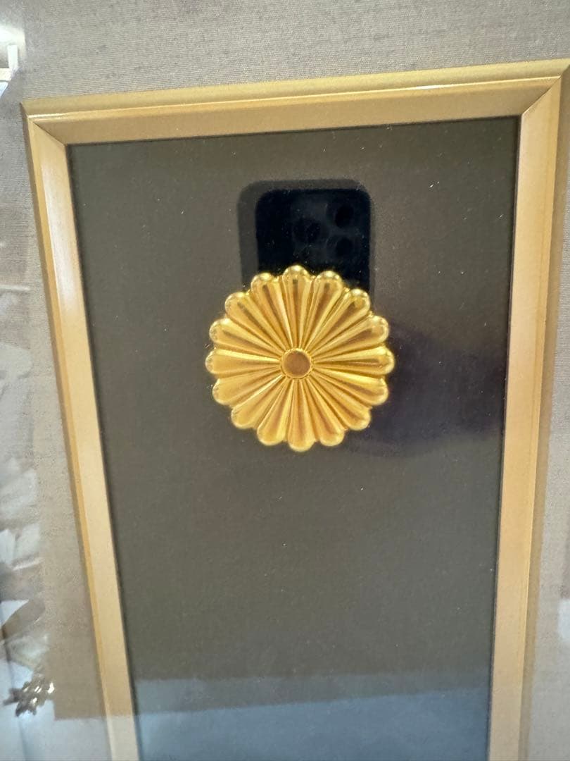 【大型・美品】勲三等瑞宝章 勲記 額縁のみ 木製枠 勲章額 叙勲額