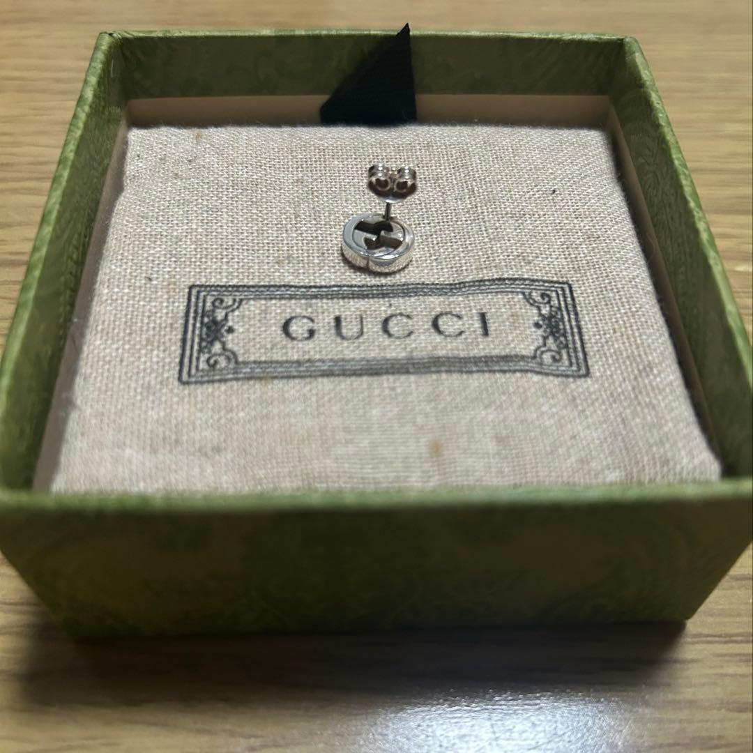 GUCCI インターロッキングピアス　片耳