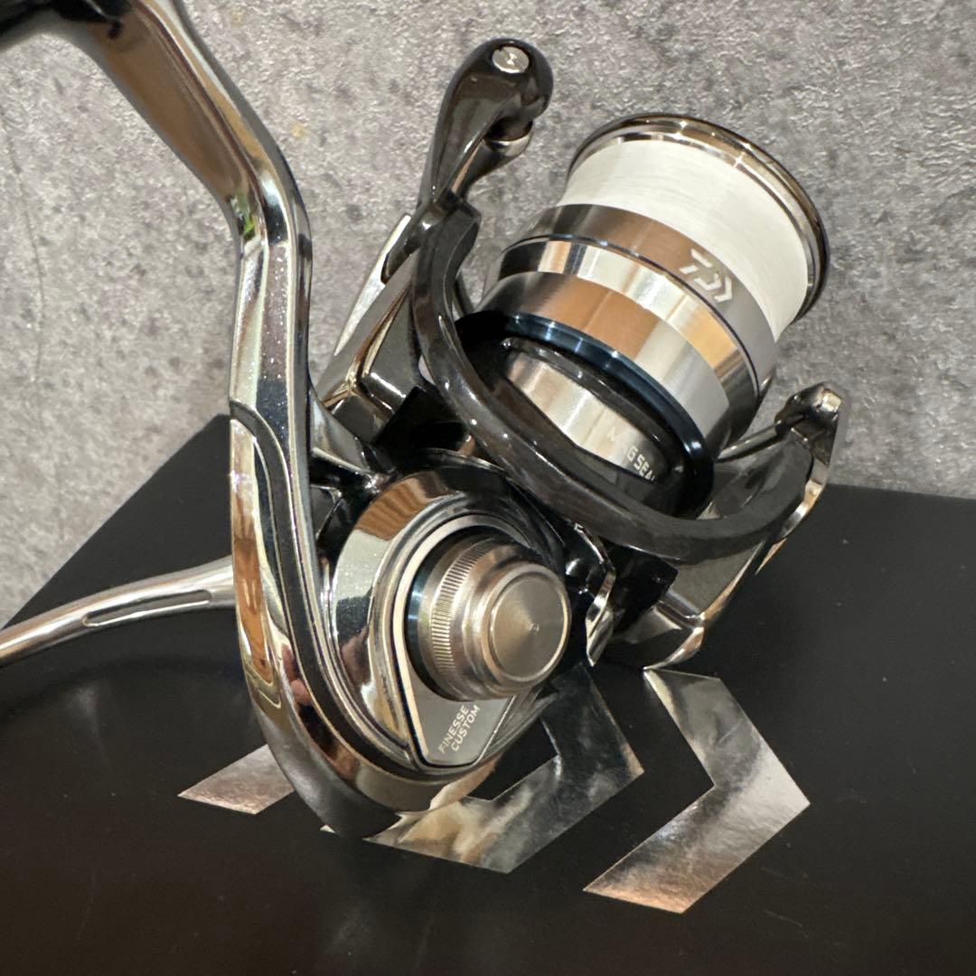 Daiwa Exist LT 2000S-H スピニングリール　イグジスト 18