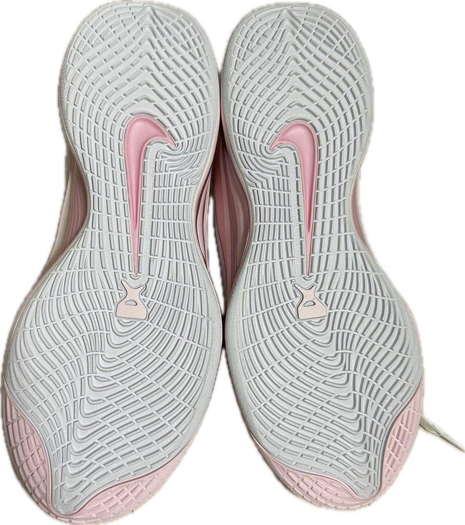 Nike ナイキバスケットボールシューズ ピンク/ホワイト