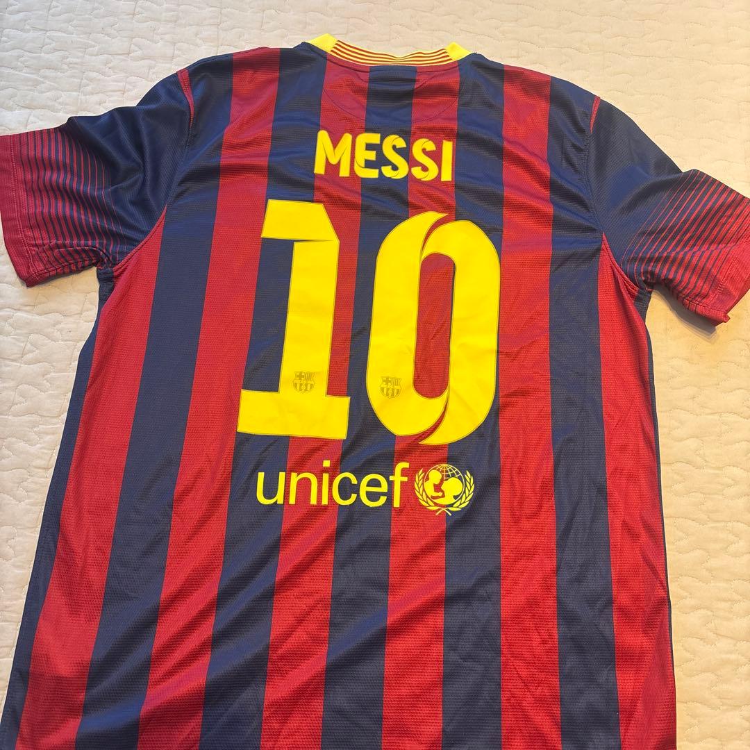 バルセロナ　メッシ　ユニホーム