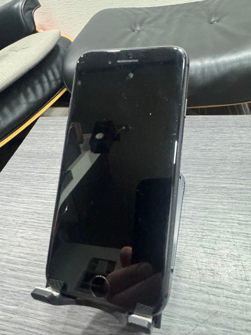 ④Apple iPhone 8 スペースグレー本体256GB シムフリー1-11