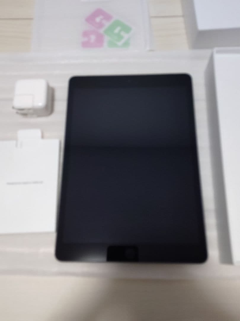 Ipad 7世紀　128gb スペースグレー