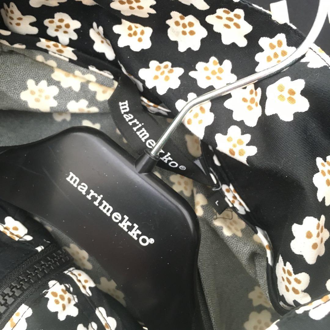 マリメッコ　プケッティ　レインコート　ブラック