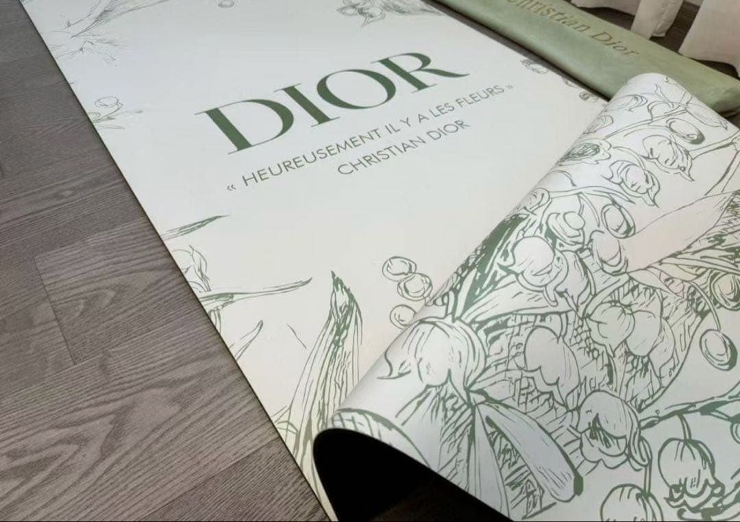 年末断捨離DIOR ヨガマット　未使用