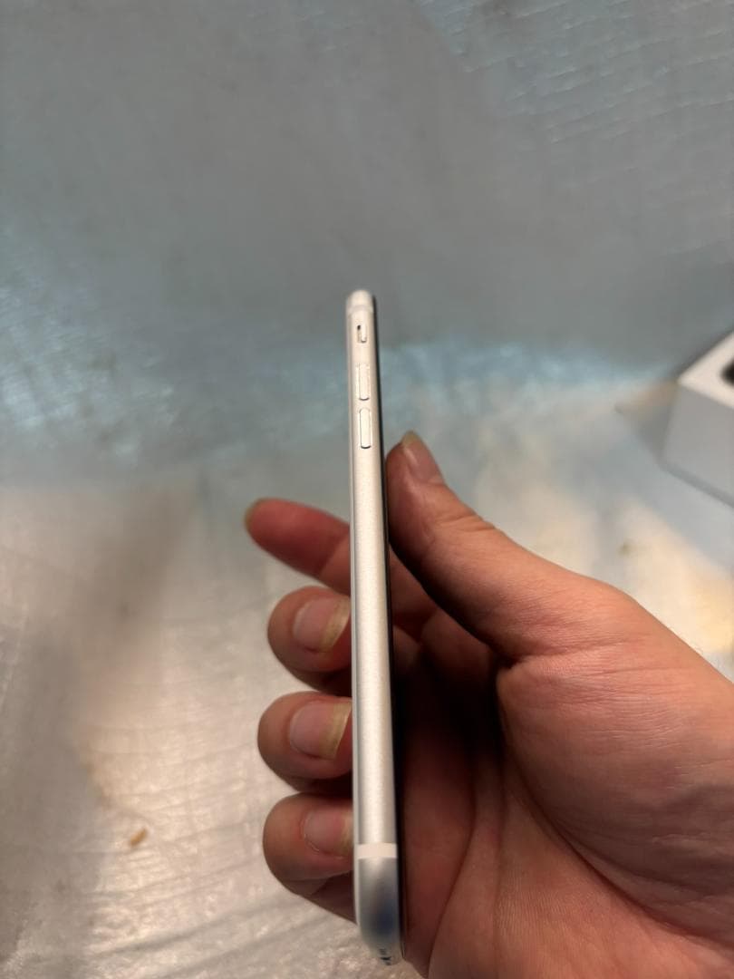 スマートフォン本体 Iphone SE 2 128GB