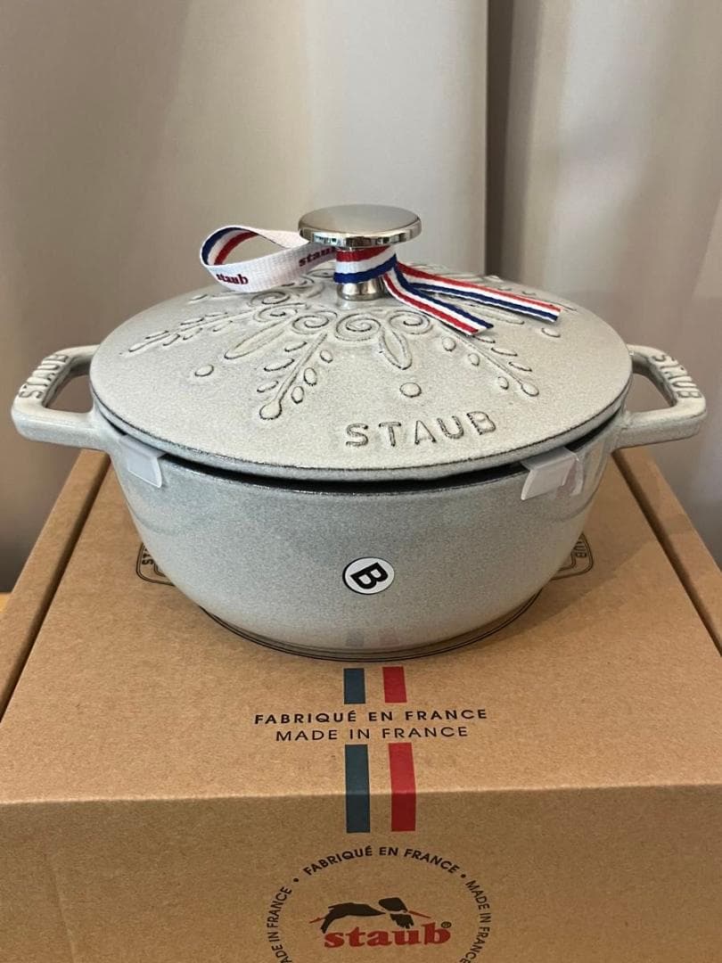 【新品】ストウブ staub ワナベ S スノーフレーク カンパーニュ