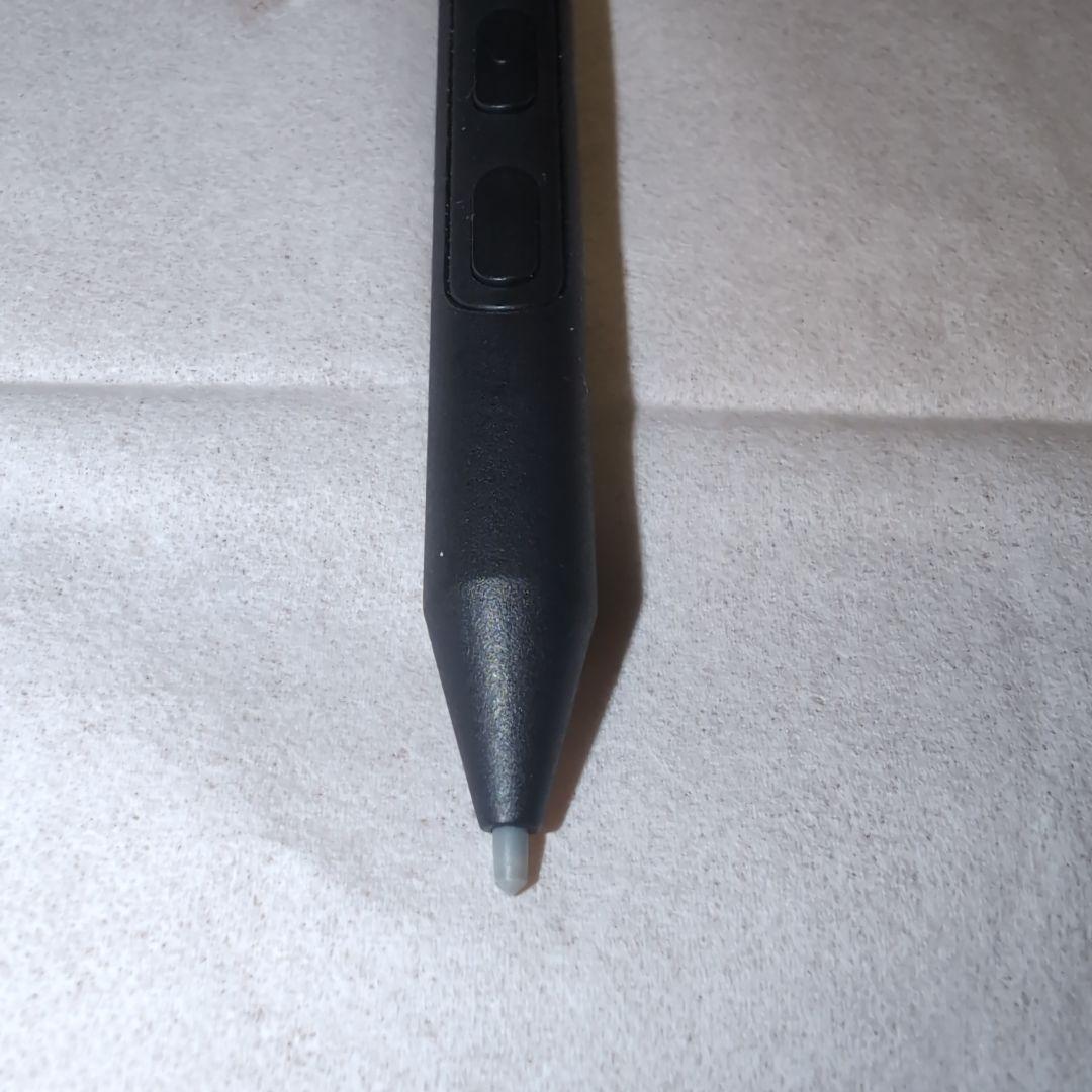 【美品】Wacom Cintiq 16 液晶ペンタブレット(DTK168K4C)