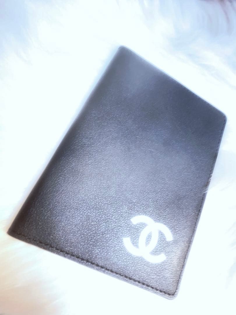 ✧︎*。CHANEL レザー パスポートケース ノベルティ 美品 希少