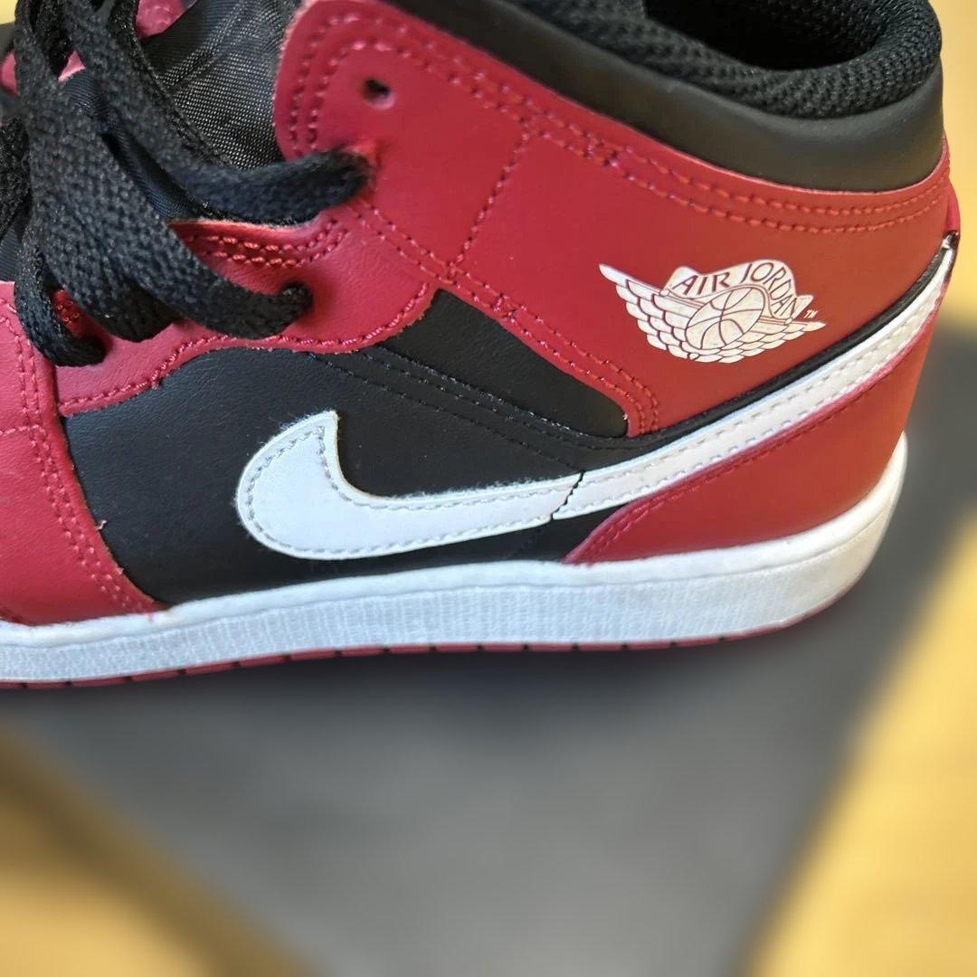 美品　Nike Air Jordan 1 Mid 赤黒　24センチ