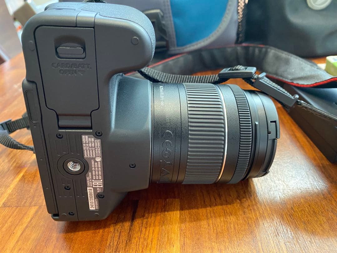 美品　最終値下げ　一眼レフカメラ　デジタルEOS Kiss X9