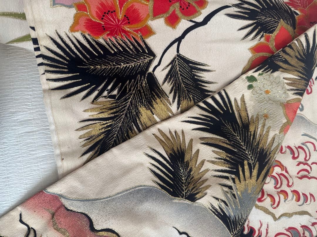 年代物　ビンテージ　振袖　孔雀　クジャク　kimono